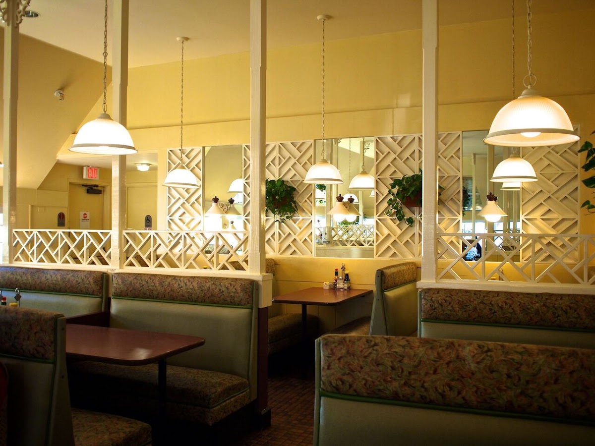 Zippy's Dillingham